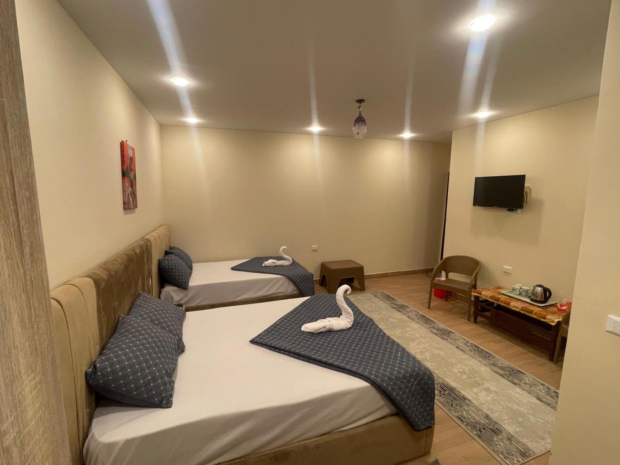 King Ali Pyramids View Inn Kafrat al Jabal Exterior photo