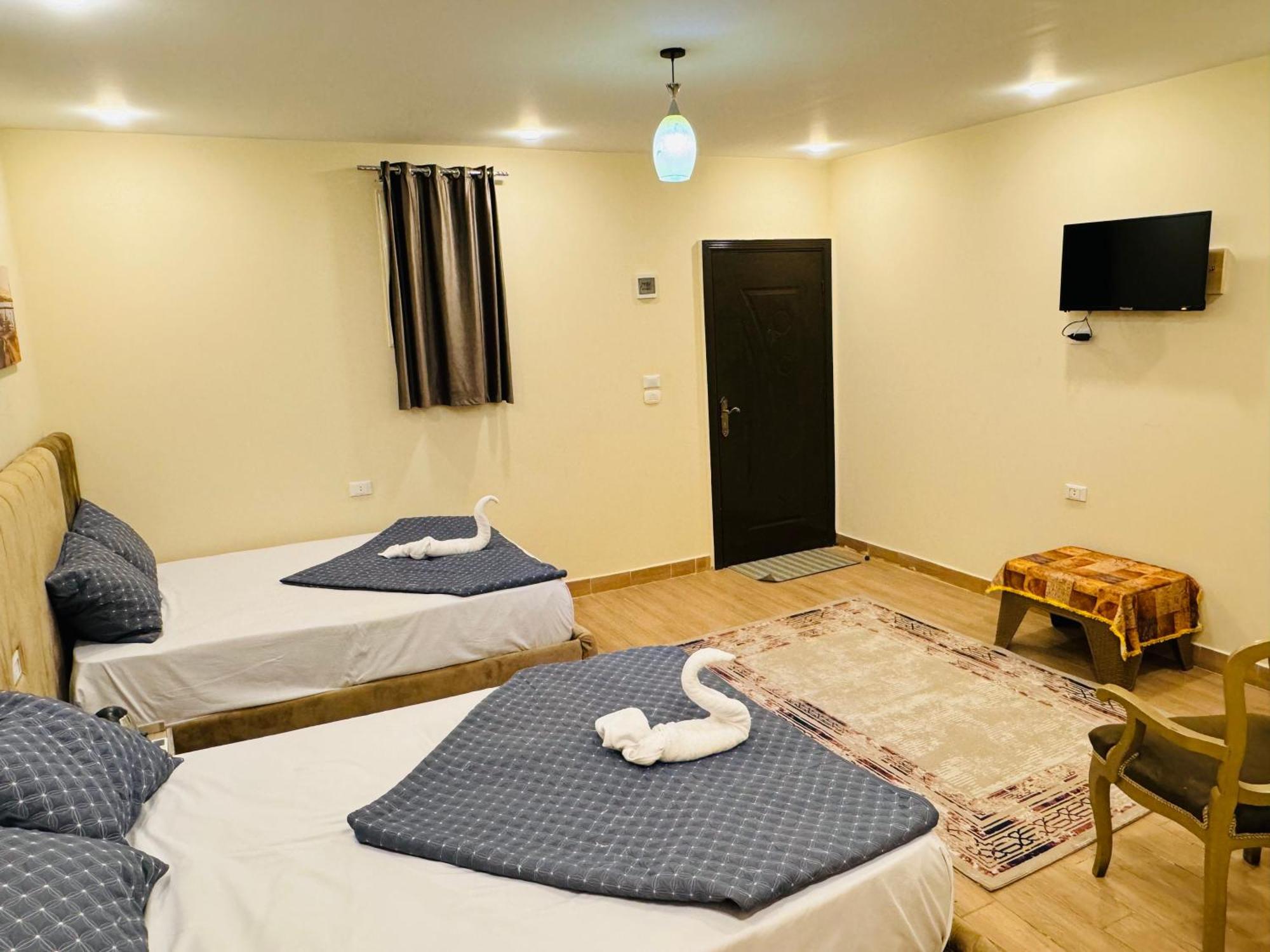 King Ali Pyramids View Inn Kafrat al Jabal Exterior photo