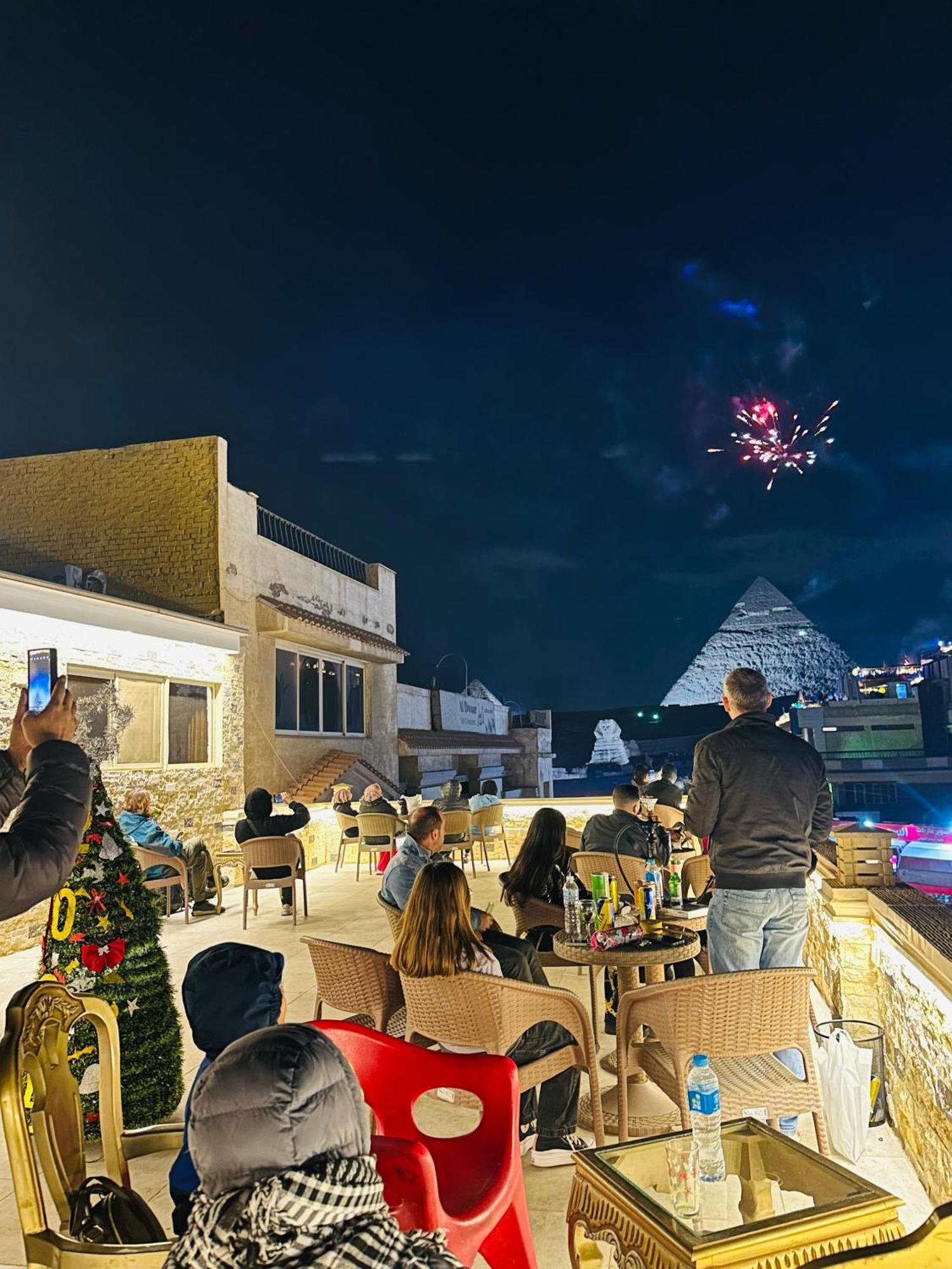 King Ali Pyramids View Inn Kafrat al Jabal Exterior photo