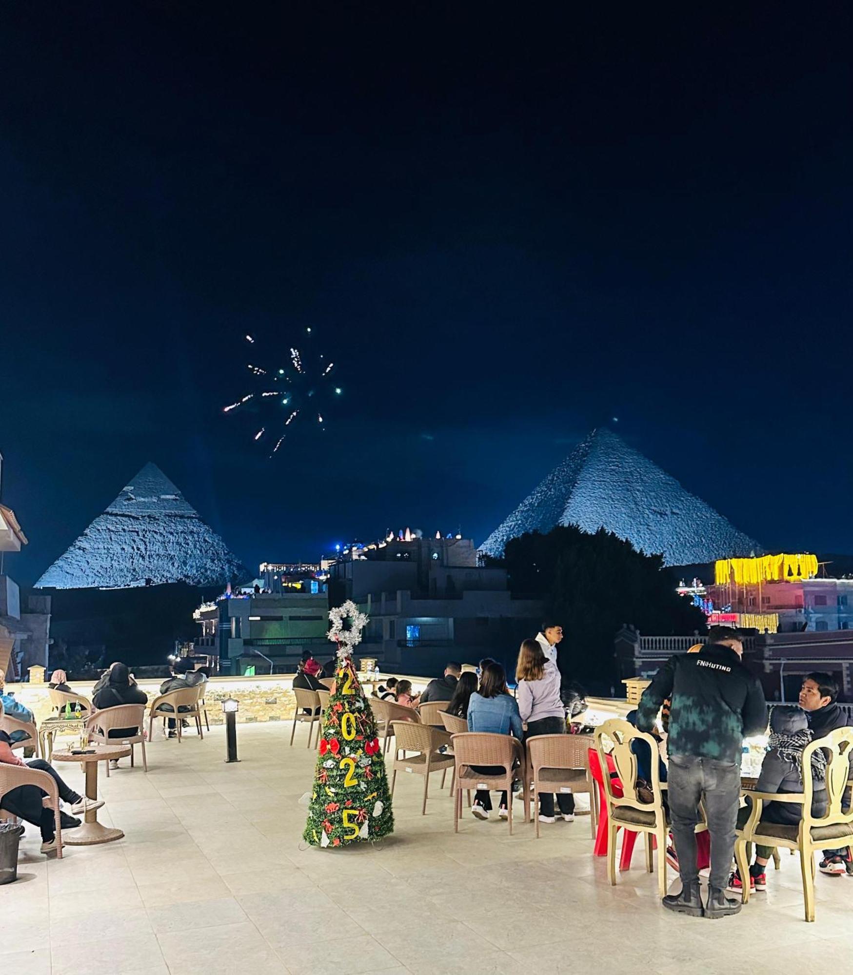 King Ali Pyramids View Inn Kafrat al Jabal Exterior photo